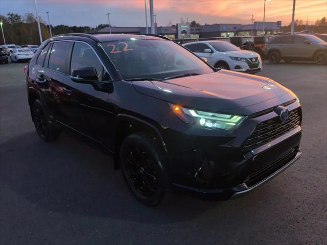 2022 Toyota RAV4 Hybrid SE