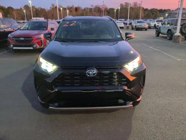 2022 Toyota RAV4 Hybrid SE