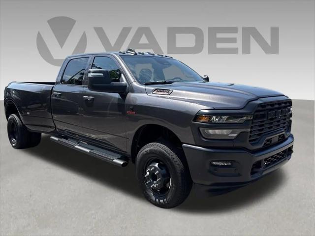 2026 Ram 3500 Tradesman Crew Cab 4x4 8 Box