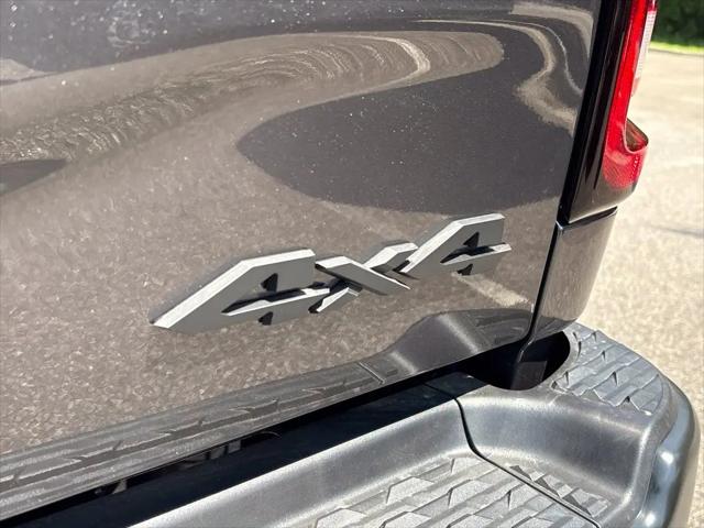2026 Ram 3500 Tradesman Crew Cab 4x4 8 Box