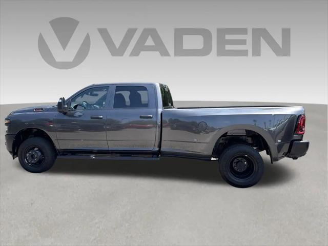 2026 Ram 3500 Tradesman Crew Cab 4x4 8 Box