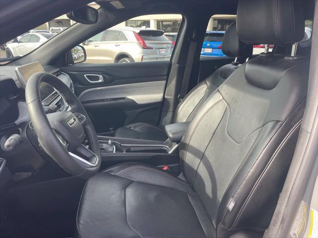 2023 Jeep Compass Latitude Lux FWD