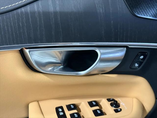 2021 Volvo XC90 T6 Inscription 7 Passenger