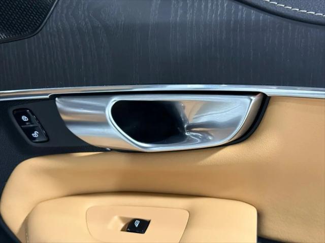 2021 Volvo XC90 T6 Inscription 7 Passenger