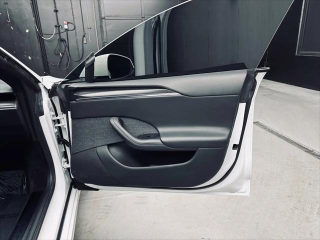 2023 Tesla Model S Plaid Tri Motor All-Wheel Drive