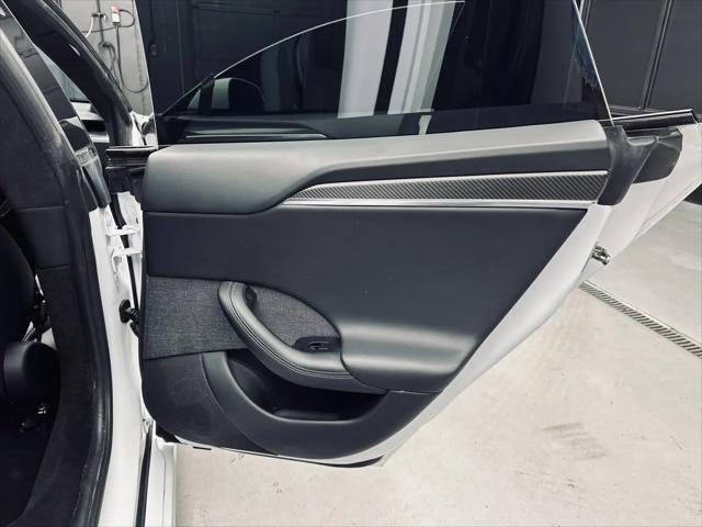 2023 Tesla Model S Plaid Tri Motor All-Wheel Drive