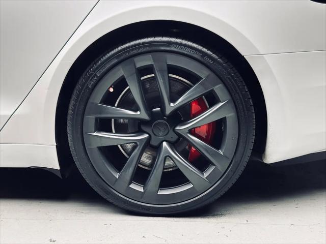 2023 Tesla Model S Plaid Tri Motor All-Wheel Drive