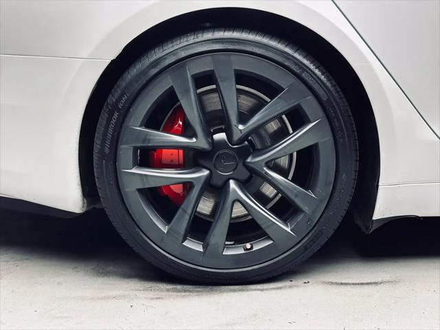 2023 Tesla Model S Plaid Tri Motor All-Wheel Drive