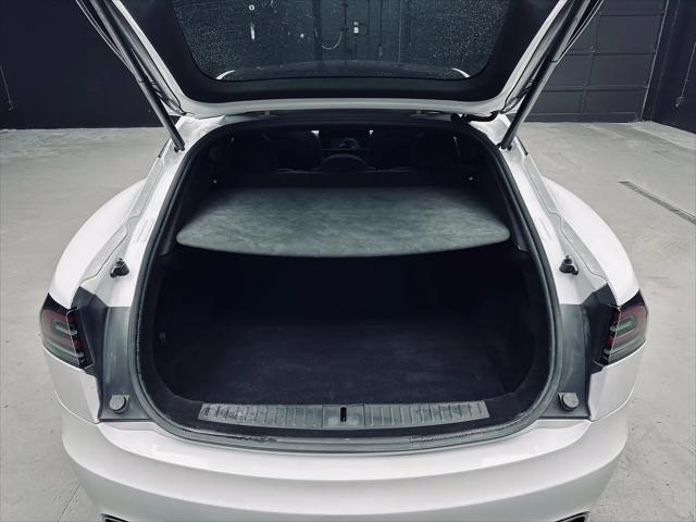 2023 Tesla Model S Plaid Tri Motor All-Wheel Drive