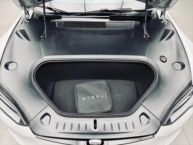 2023 Tesla Model S Plaid Tri Motor All-Wheel Drive