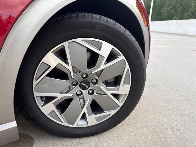 2024 Genesis GV60 Standard RWD