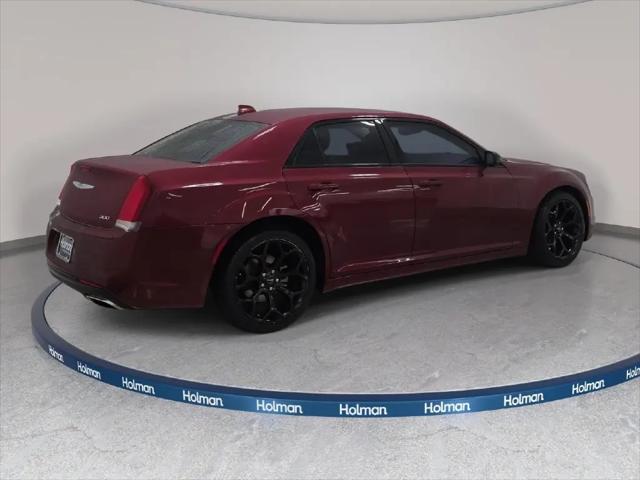 2018 Chrysler 300 Touring