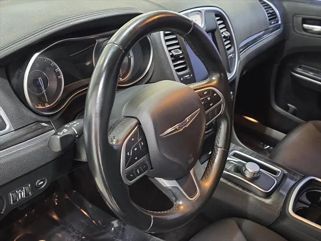 2018 Chrysler 300 Touring