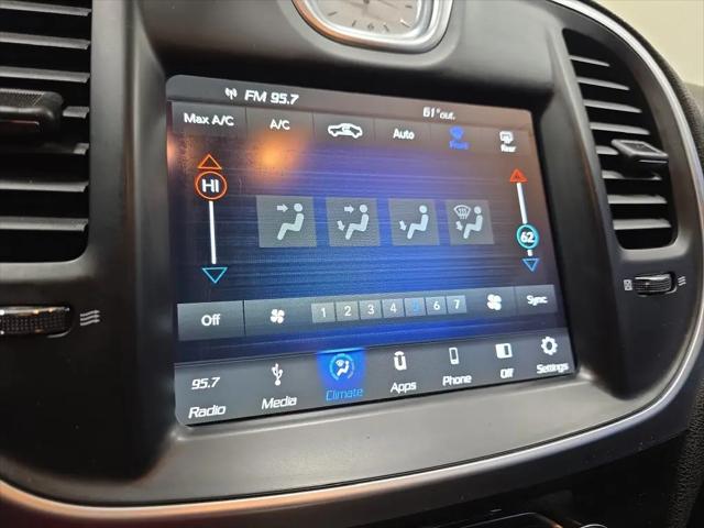 2018 Chrysler 300 Touring