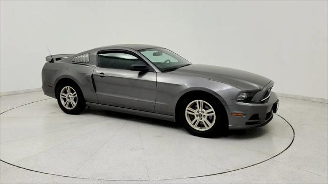 2014 Ford Mustang V6