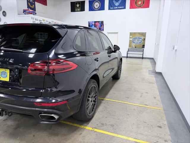 2017 Porsche Cayenne Platinum Edition