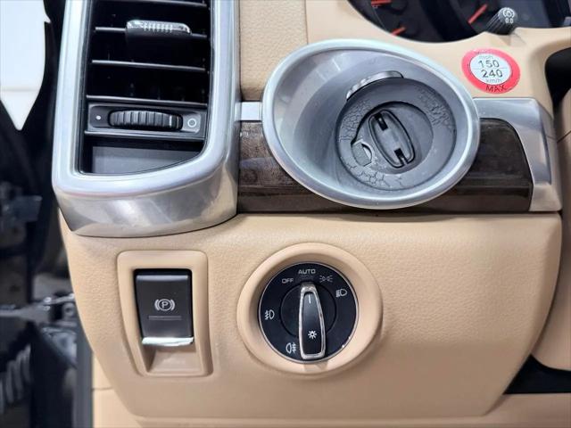 2017 Porsche Cayenne Platinum Edition