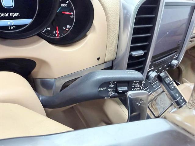 2017 Porsche Cayenne Platinum Edition