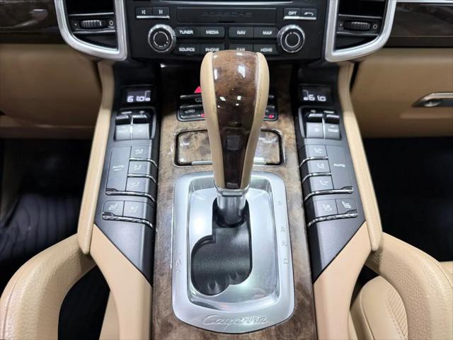 2017 Porsche Cayenne Platinum Edition