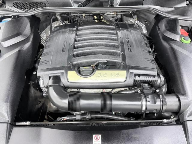 2017 Porsche Cayenne Platinum Edition