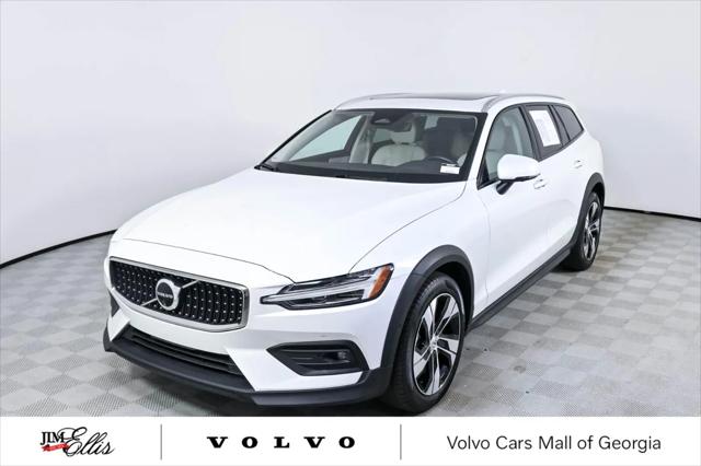 2025 Volvo V60 Cross Country Plus, B5 AWD Gas mild hybrid for sale in Buford, GA