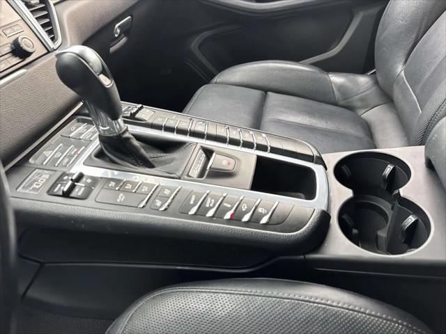 2018 Porsche Macan Sport Edition