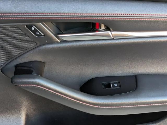 2026 Mazda Mazda3 2.5 S Carbon Edition