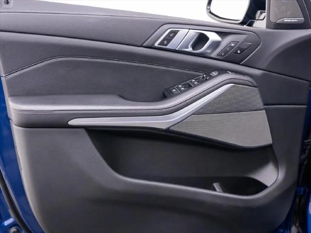 2021 BMW X5 M50i