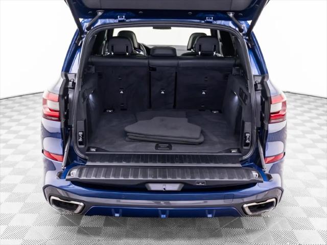 2021 BMW X5 M50i