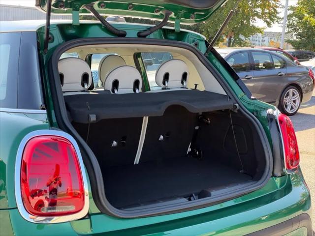2022 MINI Hardtop Cooper