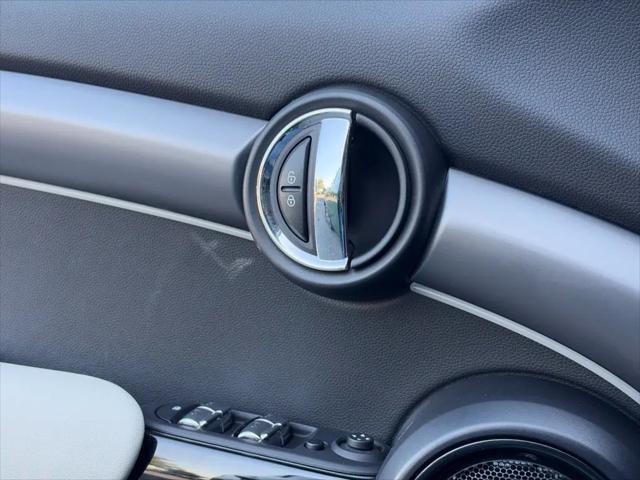 2022 MINI Hardtop Cooper