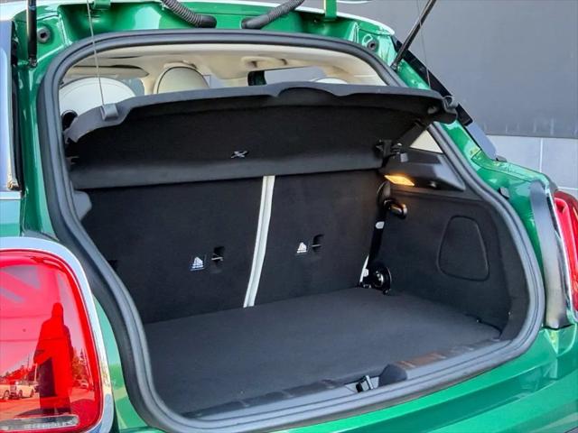 2022 MINI Hardtop Cooper