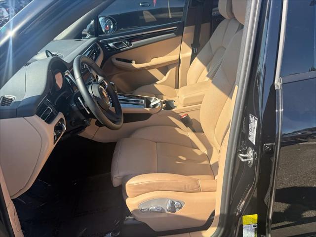2023 Porsche Macan Macan