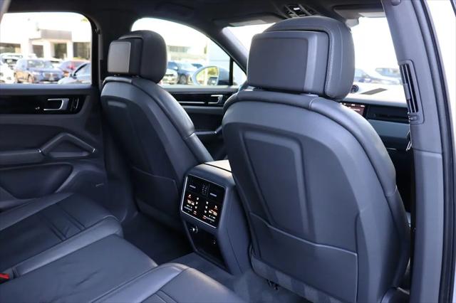 2021 Porsche Cayenne Cayenne