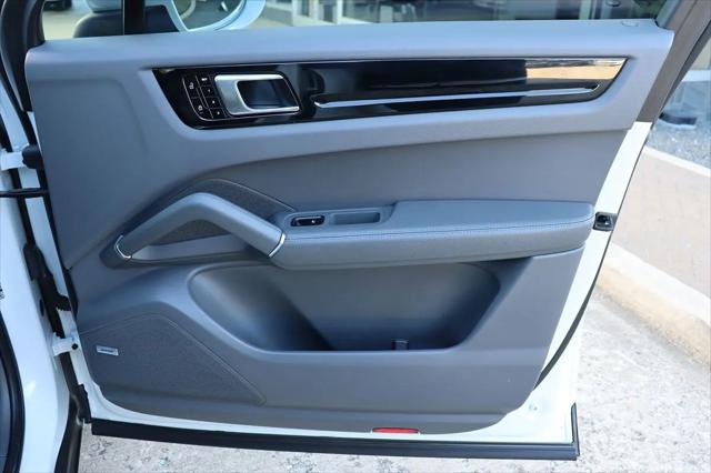 2021 Porsche Cayenne Cayenne
