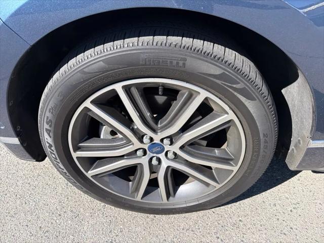 2019 Ford Edge Titanium
