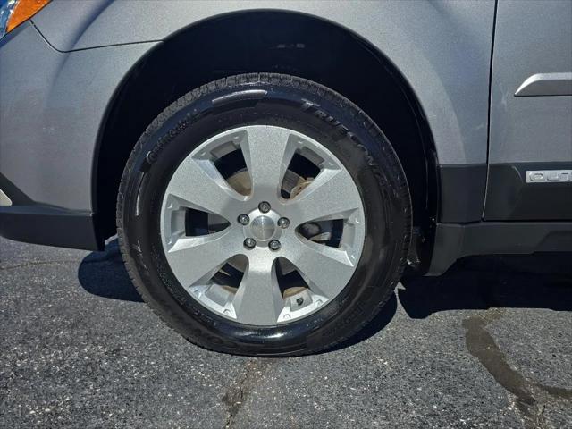 2011 Subaru Outback 2.5i Premium