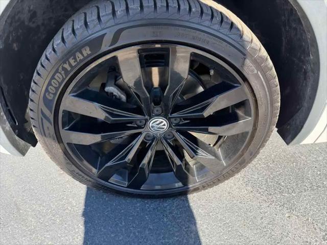 2021 Volkswagen Tiguan 2.0T SE R-Line Black