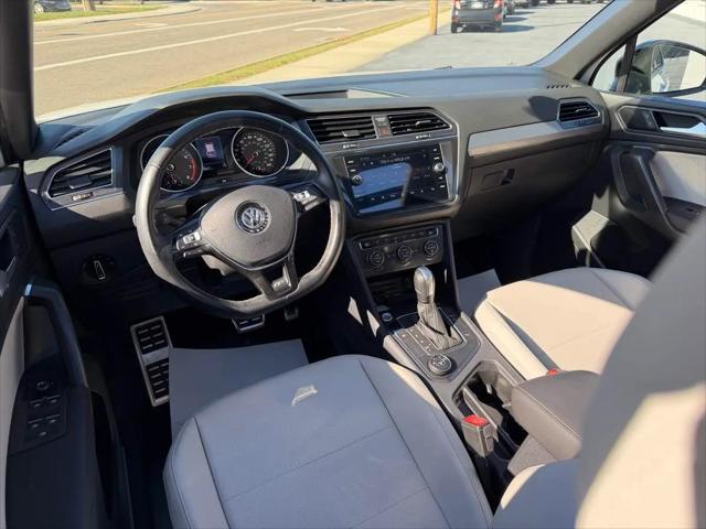 2021 Volkswagen Tiguan 2.0T SE R-Line Black