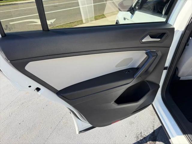 2021 Volkswagen Tiguan 2.0T SE R-Line Black