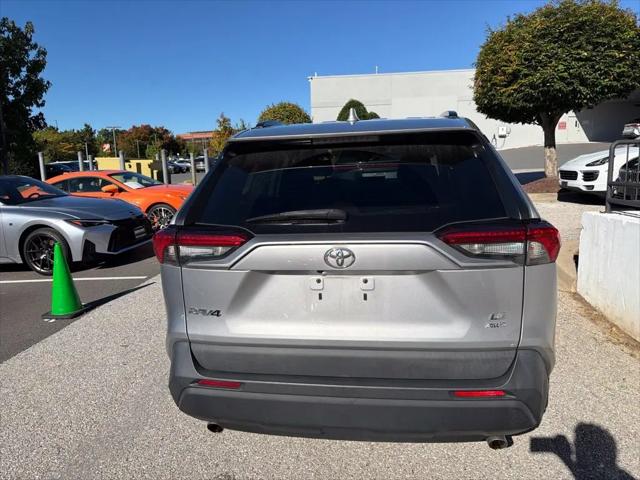 2021 Toyota RAV4 LE