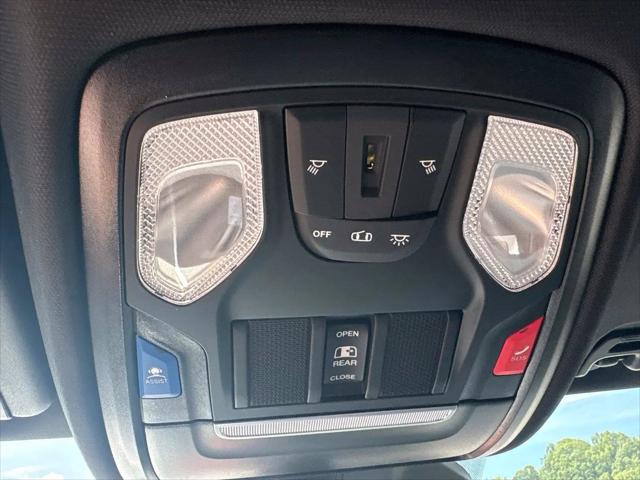 2026 Ram 1500 Express Crew Cab 4x4 57 Box