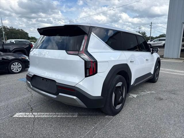 2026 Kia EV9 Light Long Range