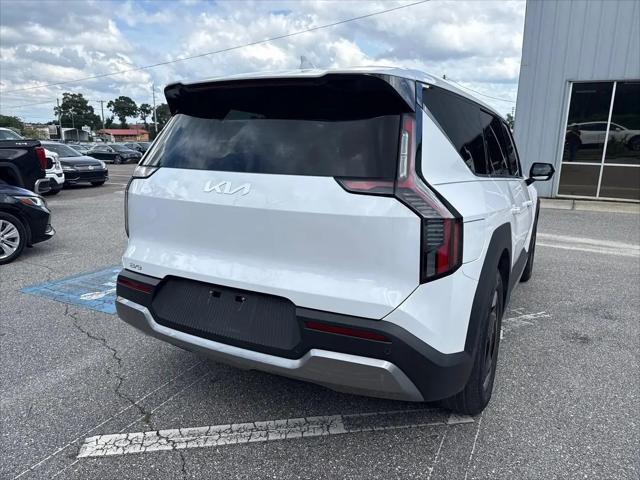 2026 Kia EV9 Light Long Range