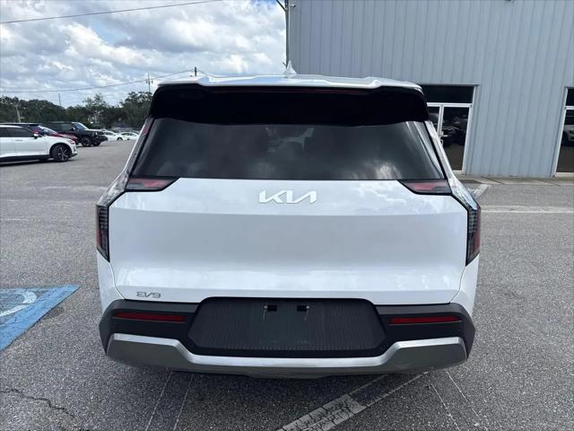 2026 Kia EV9 Light Long Range