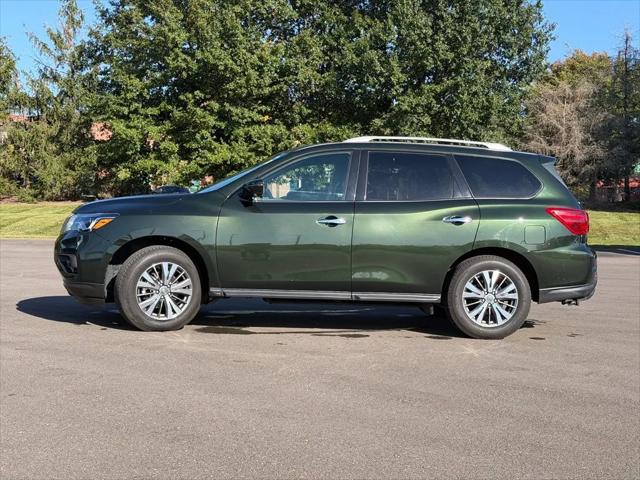 2019 Nissan Pathfinder SL