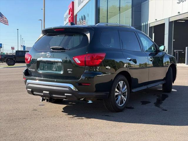 2019 Nissan Pathfinder SL
