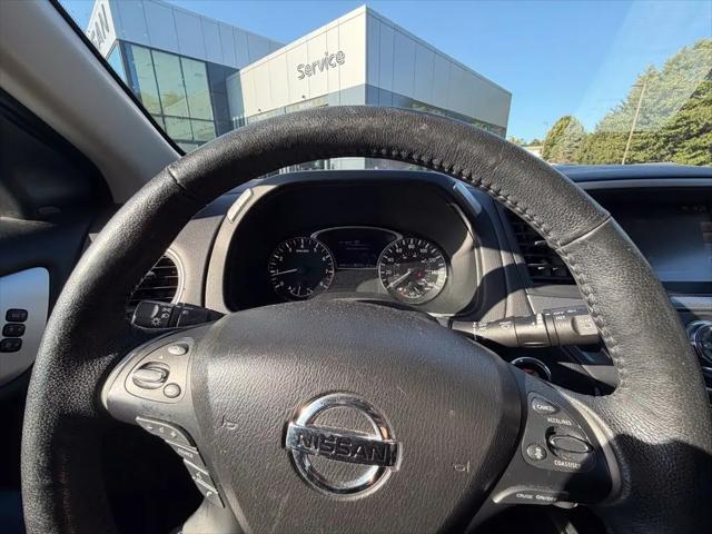 2019 Nissan Pathfinder SL