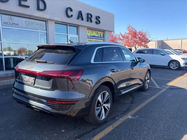 2024 Audi e-tron Premium Plus quattro