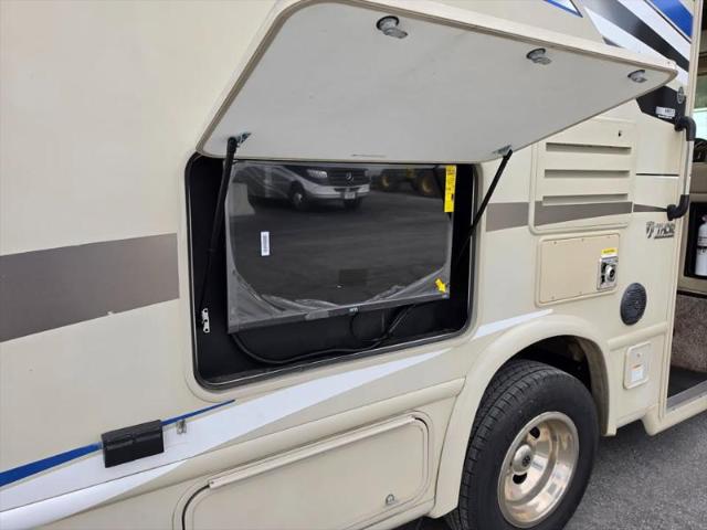 2018 Ford E-450 Stripped 27.7